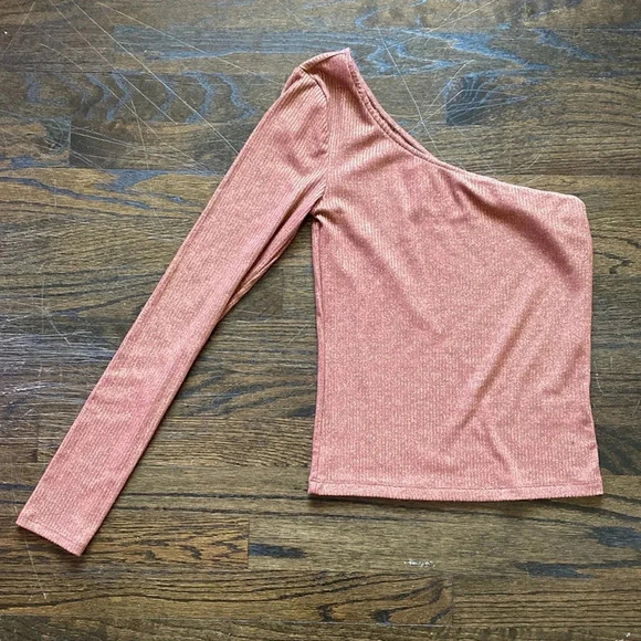 Tops - Aeropostale One shoulder Top